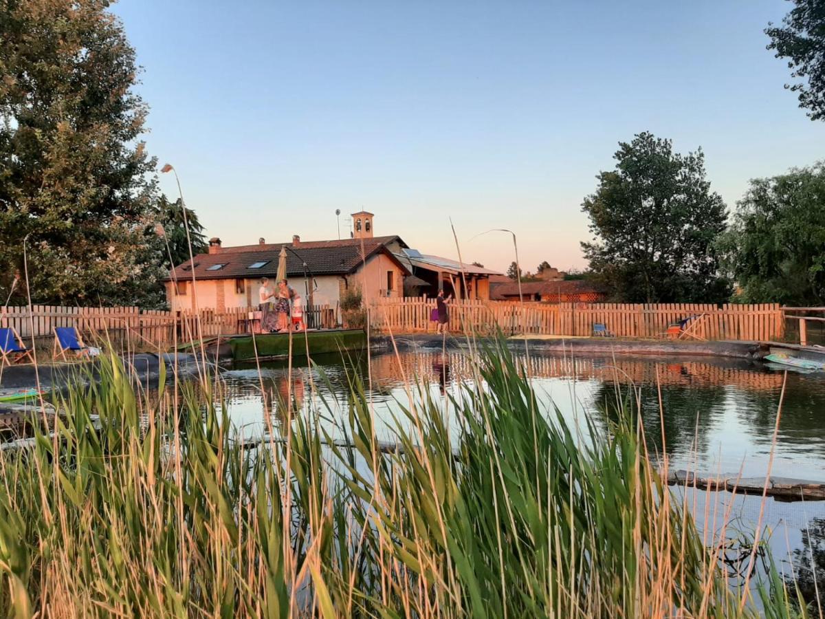 La Casa Sull'Albero Oasi Certosa Di Pavia Villa Borgarello Bagian luar foto